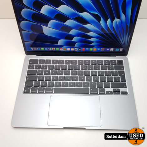 MACBOOK AIR 2022 M2 - 13.6 INCH SPACE GREY / Met bon november 2023