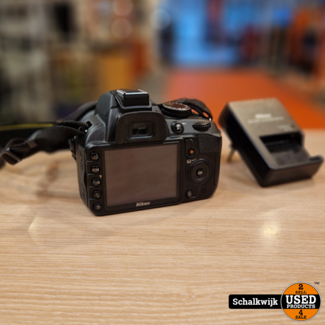 Nikon D3100 met afs nikkor 18-55mm lens met lader en tas