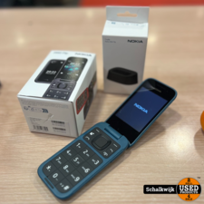 Nokia Nokia 2660 Flip 4G GSM als nieuw in doos met standaard