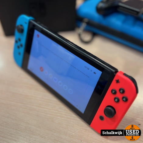 Nintendo Switch console 32GB Neon Rood/Blauw in nette staat