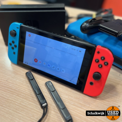 Nintendo Switch console 32GB Neon Rood/Blauw in nette staat