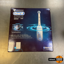 Oral-B Genius 8200W - Zilver - Elektrische Tandenborstel - Powered By Braun - 1 Handvat en 1 Opzetborstel, NIEUW
