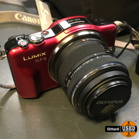 Panasonic LUMIX DMC-GF3 + lens 14-42mm. 1:3.5-5.6 met tas, lader en 2 accu's