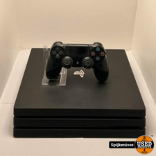 Sony Playstation 4 Pro 4 TB + Controller+ COD Spel  *806575*