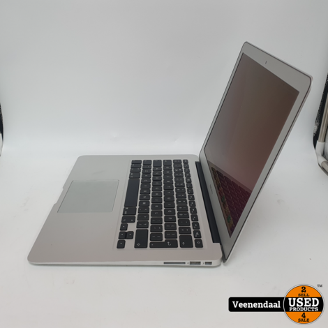 Macbook Air 2015 13 Inch - Intel Core i5 4GB RAM 256GB SSD Laadcycli: 32