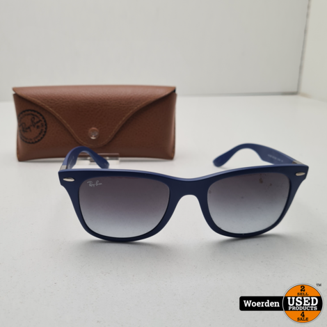 Ray Ban RB4195 Blauw Nette Staat