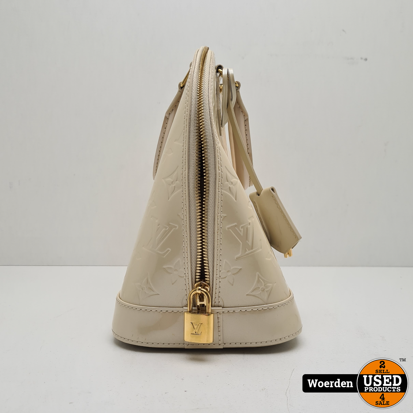 scheerapparaat Conflict uitbreiden Louis Vuitton Beige Monogram Vernis Alma PM Bag | Origineel - Used Products  Woerden