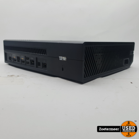 Xbox One 500GB + Cotroller Kineckt