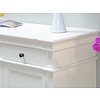 Mozart dressoir met 4 deuren en 4 lades breedt 186 cm, hoogte 86 cm antiek wit, antiek gepatineerd.