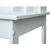 Hirsa bureau met 3 open compartimenten, wit gelakt.