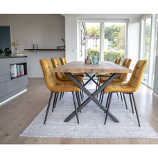 Tony eethoek , 1 eettafel en 6 stoelen geel en eik.