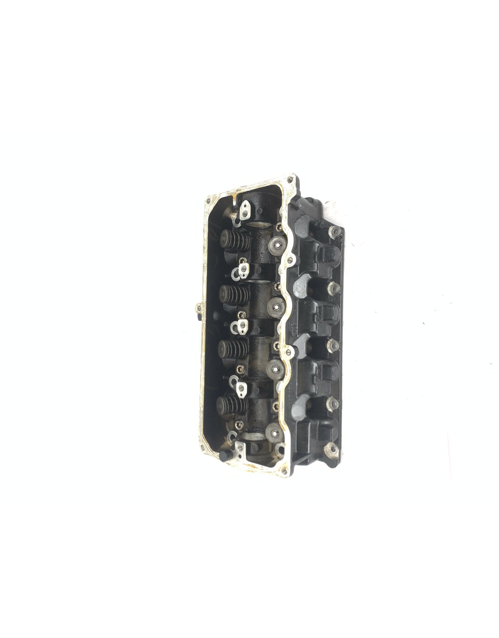 Mercury USED: 8M0119522 CYLINDER HEAD (MERCURY)