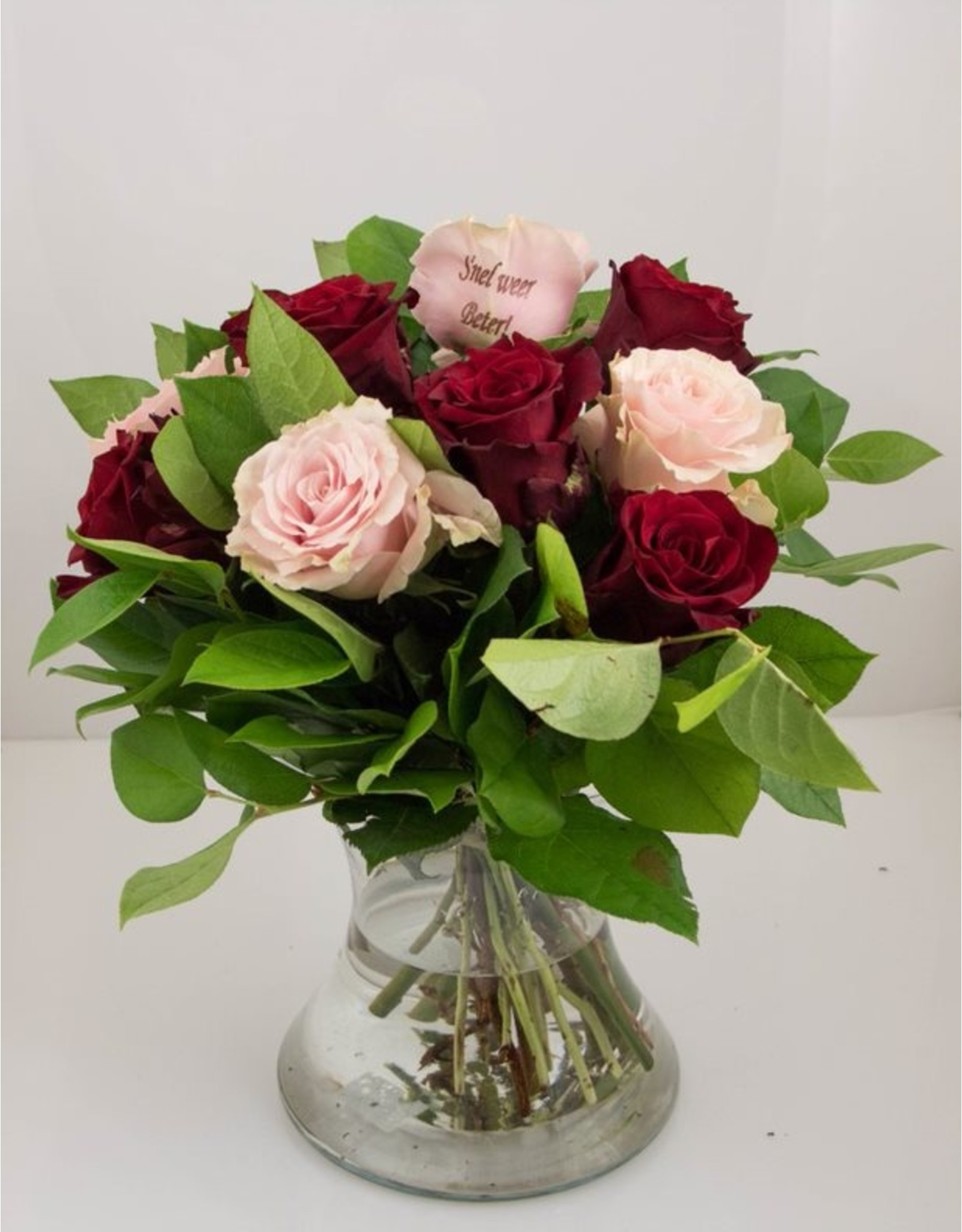 Magic Flowers Boeket 9 rozen - Rood/Roze - Snel weer beter