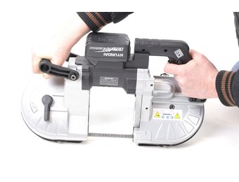 TM 114 Professionele Draagbare Variabele Metaallintzaag op Accu 18v