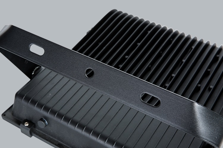 TM LED Breedstraler 150W 4000K Helder Wit IP65 Zwart