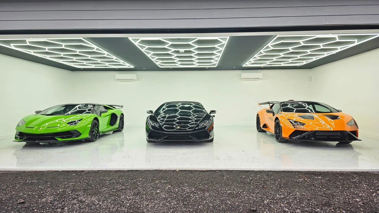 Led showroom , Auto detailing zeshoekig verlich 241 x 478 cmting