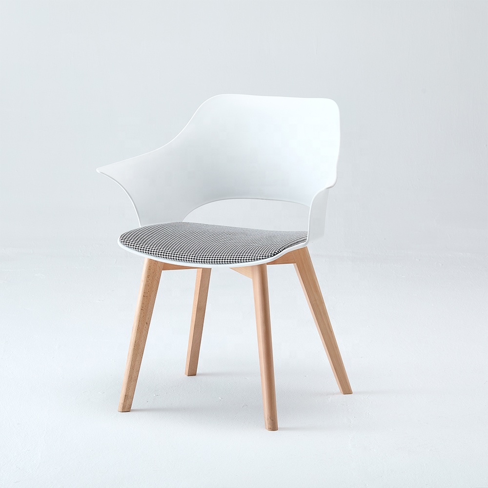TM Stoel Luna wit: Scandinavisch design met moderne twist