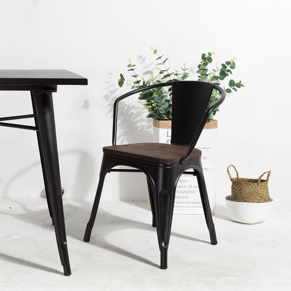 TM Vintage Vibe – stoel Zwart-Bruin met Retro Karakter