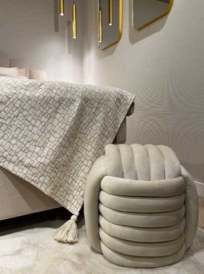 TM Geknoopte poef Velvet Taupe