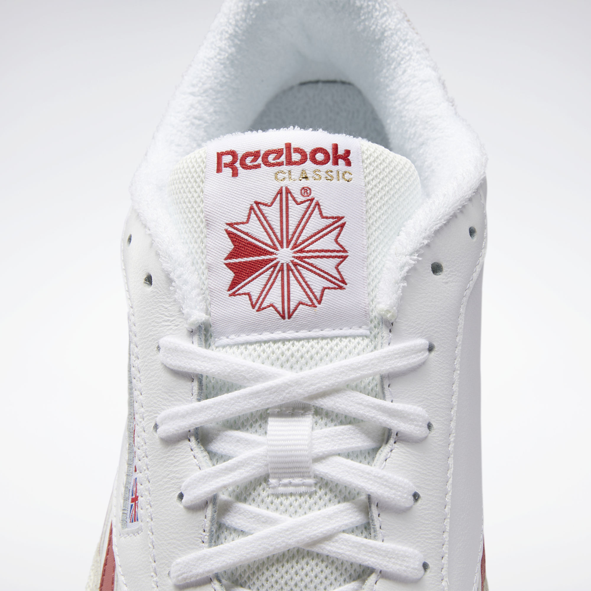 Club C Revenge White/Marred