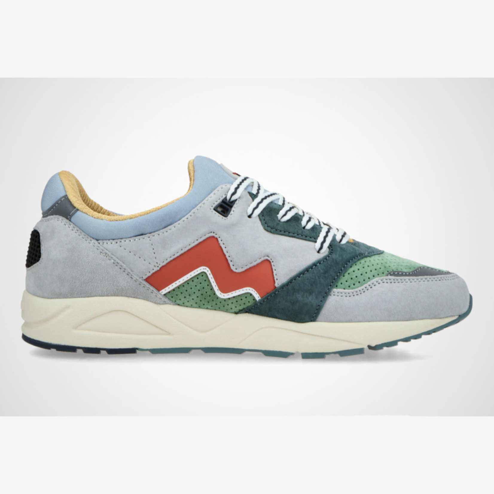 Karhu Aria 95 Dawn Blue / Apricot Brandy