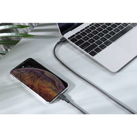 Aukey Aukey USB-C PD Lightning kabel 2 meter -  CB-CL2 Aukey Aukey USB-C PD Lightning kabel 2 meter -  CB-CL2