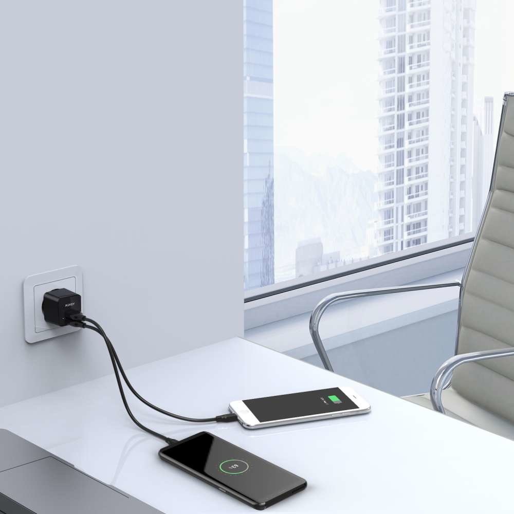Aukey PA-U32 Mini Lader - 2 USB poorten