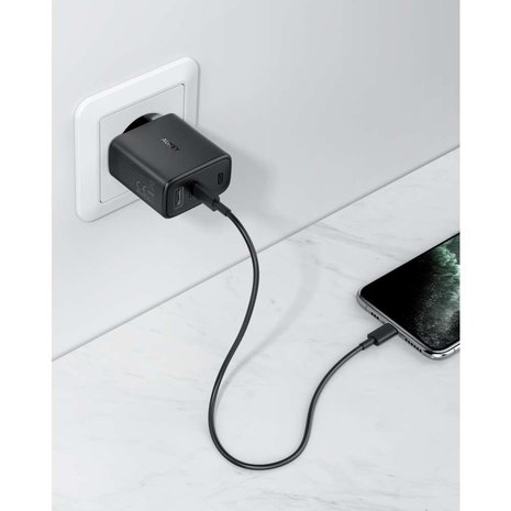 Aukey Aukey PA-F3S USB / USB-C PD oplader 32W