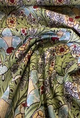 Gobelin 018 William Morris multi rose