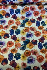 Mohnblumen in wunderschönen, leuchtenden Farben