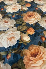 Klassische Rosen auf Blau