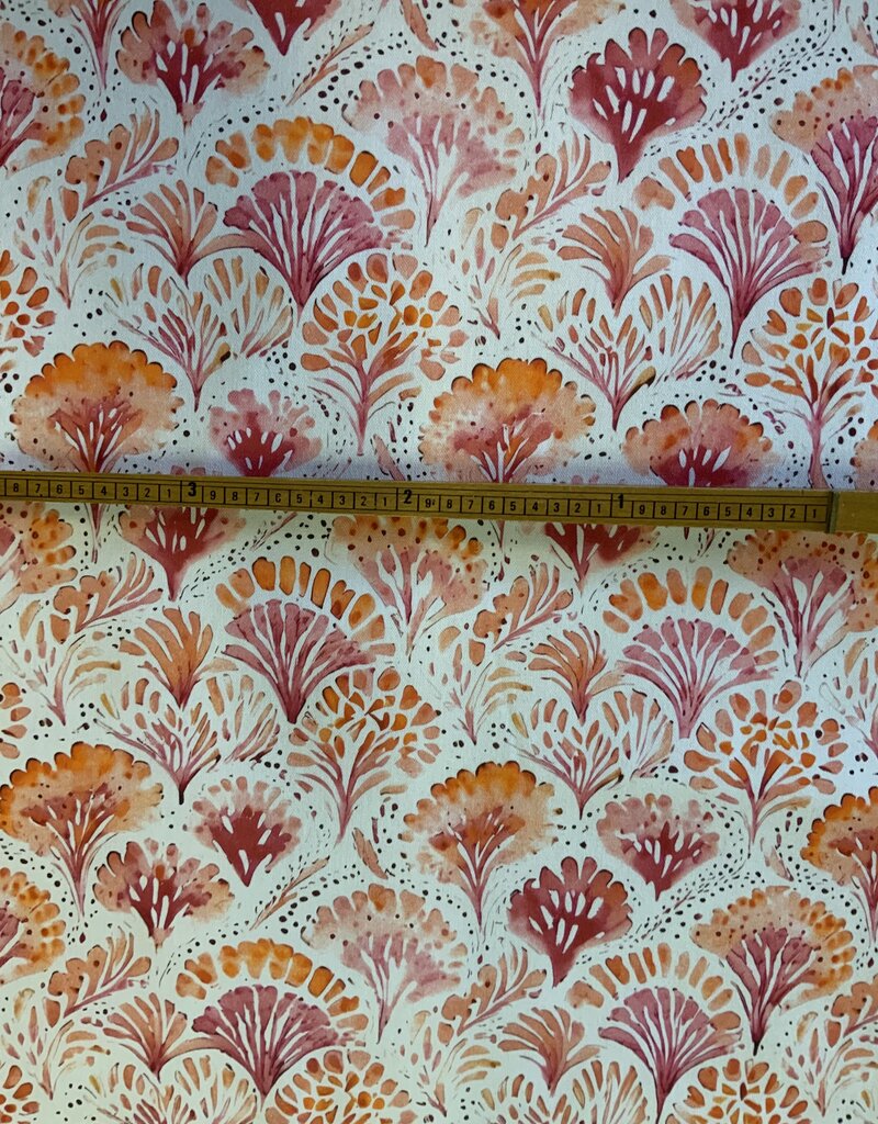 Ethnische Palmenblüten in auffälligen Rosa und Orangetönen