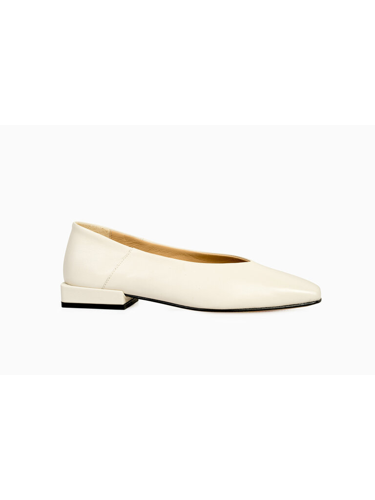 Cara Rosa Antoinette - ballet flat- white