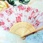 Fan with rose fabric diff. colors