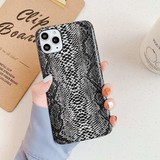 ShieldCase® Guilty Grey Snake Print iPhone 12 Mini - 5.4 inch hoesje (wit/grijs) ShieldCase® Guilty Grey Snake Print iPhone 12 Mini - 5.4 inch hoesje (wit/grijs)