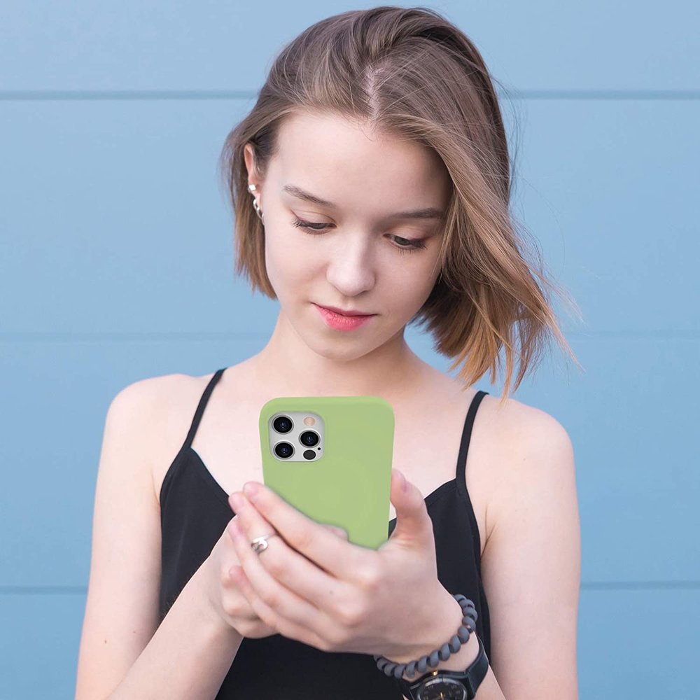 ShieldCase® ShieldCase Silicone case iPhone 12 Pro 6.1 - inch (lichtgroen)