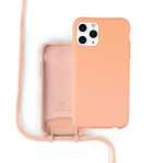 Coverzs Coverzs Silicone case met koord iPhone 12 Pro Max (oranje)
