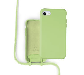 Coverzs Silicone case met koord iPhone 7 / 8 / SE2020 (lichtgroen)