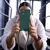 Coverzs Coverzs Silicone case met koord iPhone 13 (donkergroen) Coverzs Coverzs Silicone case met koord iPhone 13 (donkergroen)
