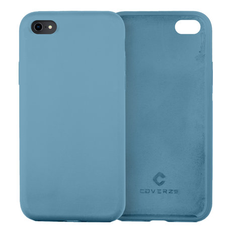 Coverzs Coverzs Luxe Liquid Silicone case iPhone SE 2022 (lichtblauw)