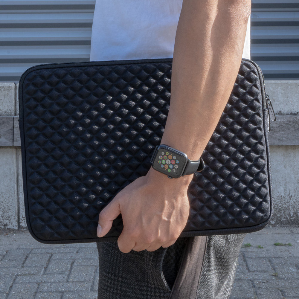 Coverzs Coverzs Diamond Laptophoes 14 inch (zwart) Coverzs Coverzs Diamond Laptophoes 14 inch (zwart)