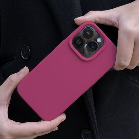 Coverzs Coverzs Solid silicone case iPhone 14 Plus (rosé)