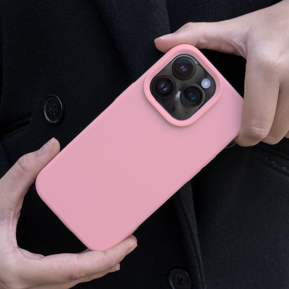 Coverzs Coverzs Solid silicone case iPhone 14 (roze)