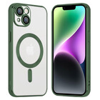 Coverzs Coverzs iPhone 14 Magsafe hoesje met camera cover (donkergroen)