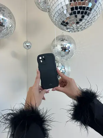 xoxo Wildhearts xoxo Wildhearts Wavy case Black - iPhone 15 Pro Max hoesje xoxo Wildhearts xoxo Wildhearts Wavy case Black - iPhone 15 Pro Max hoesje