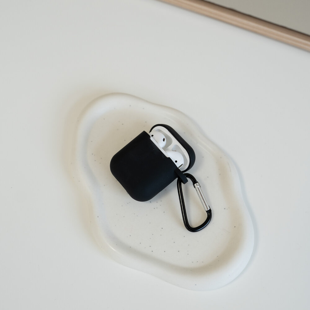 ShieldCase® Apple Airpods silicone case (zwart)