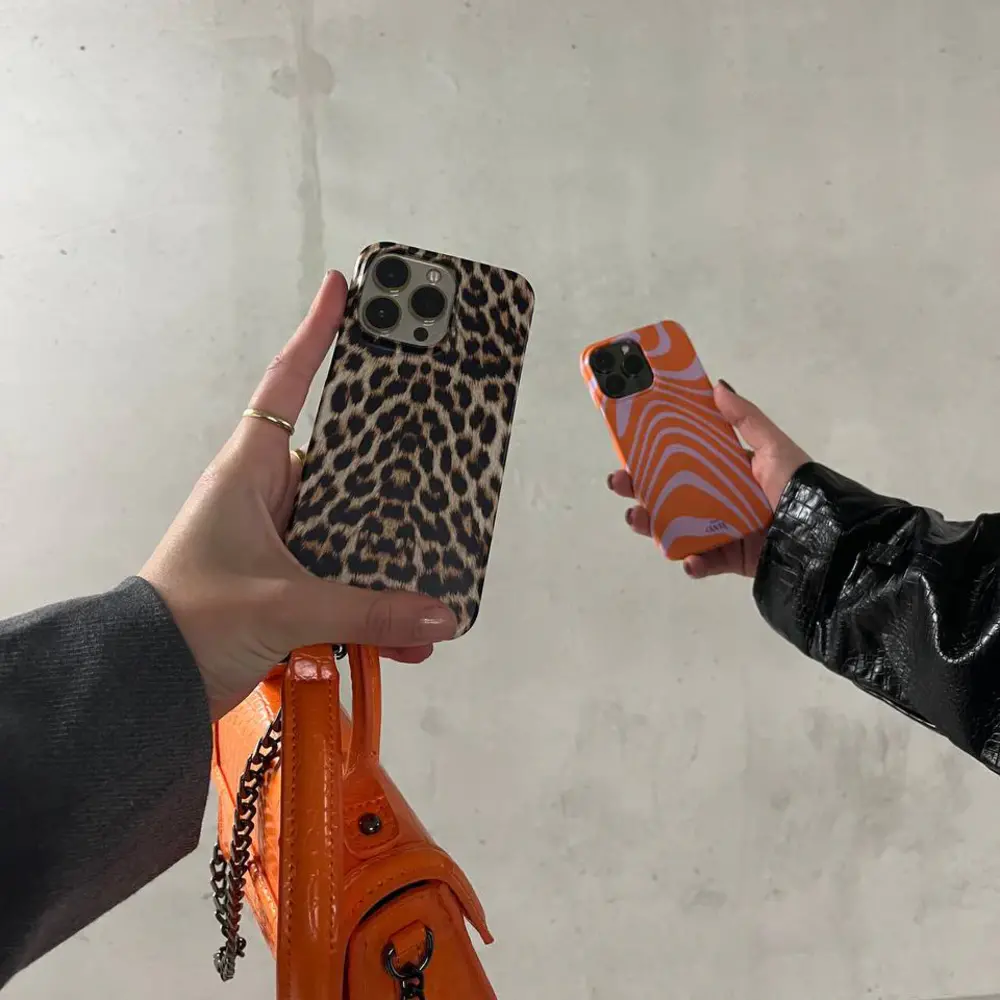 xoxo Wildhearts xoxo Wildhearts Wild Thing - iPhone 12 Pro Max hoesje xoxo Wildhearts xoxo Wildhearts Wild Thing - iPhone 12 Pro Max hoesje