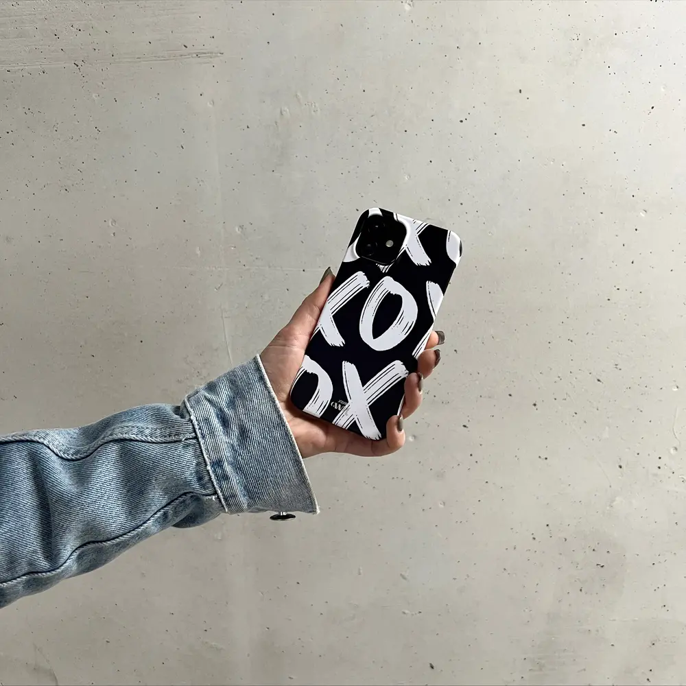 xoxo Wildhearts xoxo Wildhearts Can't Talk Now Black - iPhone 11 Pro hoesje xoxo Wildhearts xoxo Wildhearts Can't Talk Now Black - iPhone 11 Pro hoesje