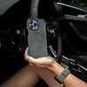 Coverzs Coverzs iPhone 13 Pro Alcantara MagSafe hoesje (zwart) Coverzs Coverzs iPhone 13 Pro Alcantara MagSafe hoesje (zwart)