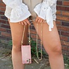 xoxo Wildhearts xoxo Wildhearts iPhone 12 Pro roze hoesje met lang Dreamy koord xoxo Wildhearts xoxo Wildhearts iPhone 12 Pro roze hoesje met lang Dreamy koord